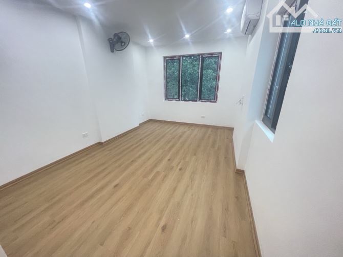 NHÀ PHỐ TÂY SƠN, Ô TÔ TRÁNH, 5 TẦNG, DIỆN TÍCH 25M, MT,3.4M GIÁ CHỈ 7,2TỶ - 1