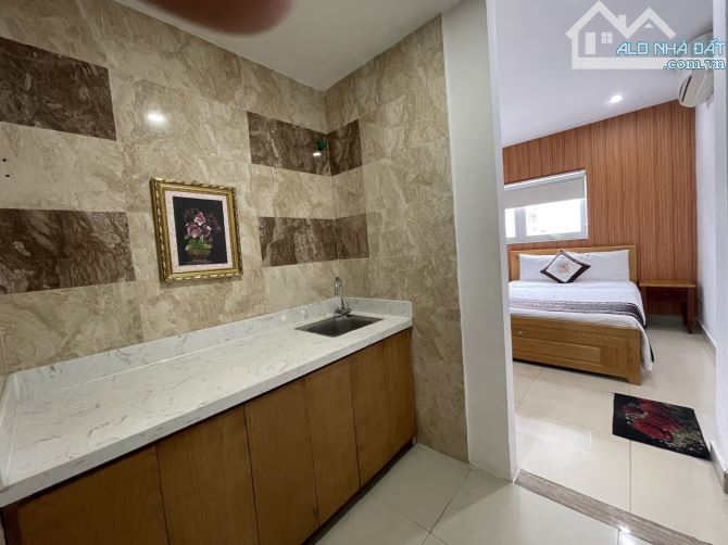 Chủ bán gấp khách sạn 6 tầng. Đường Tôn thất đạm. Thông biển nguyễn tất thành. - 1