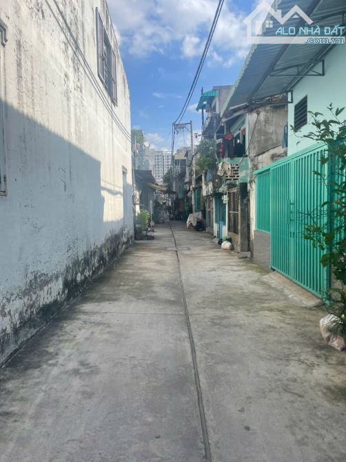 Nhà 3 tầng ngay da sà trường học khu tên lửa - 1