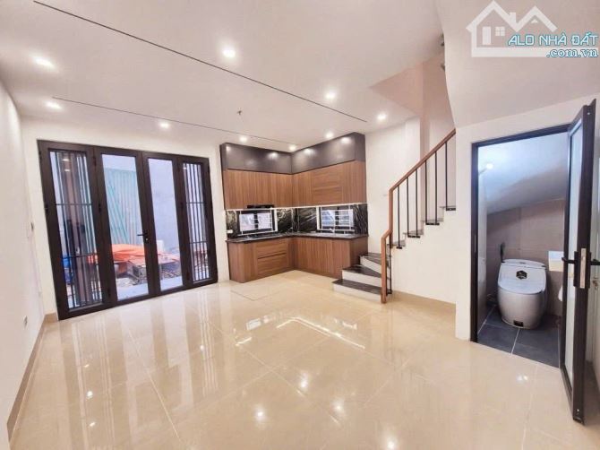 Chủ Nhà Cần B.án Gấp_Xuân Phương_1 nhà ra ô tô, cách phố 100m, 5 tầng, nhỉnh 6 tỷ - 1