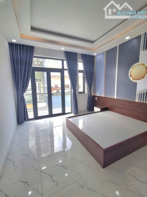 NHÀ MỚI 100% - FULL NỘI THẤT - XE HƠI ĐẬU CỬA Tiện ích xung quanh đầy đủ - 1
