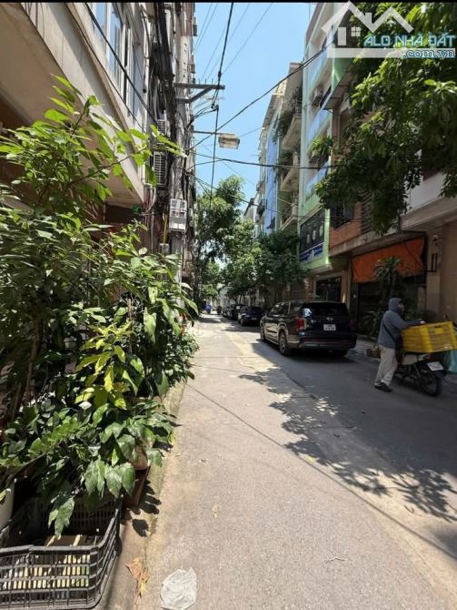 Cần bán nhà Nguyễn Xiển mặt ngõ phân lô vỉa hè ô tô chánh đỗ kinh doanh sầm uất. - 1