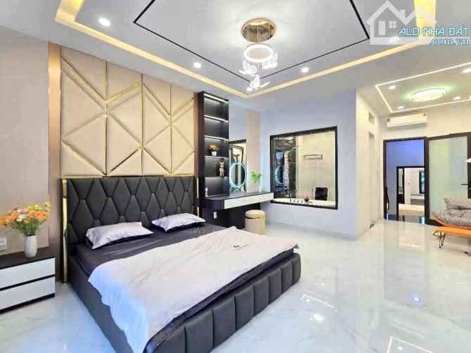 Oto đỗ cửa, thang máy xịn- Cạnh Ngõ Minh Khai- 52m- Chào hơn 14 tỷ - 1