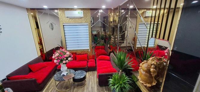 Bán nhà phân lô 60m ra mặt phố Nguyễn Chí Thanh ô tô vào nhà 5 tầng 45m2 mới tinh KD tốt - 1