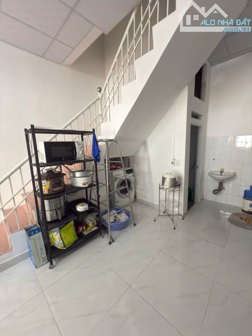 Nhà GẦN SÂN BAY, Phạm Văn Đồng - Gò Vấp  - 3 Tầng - 3PN,3WC - DT61m2 -  Hơn 7 tỉ - 1