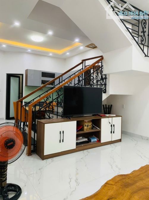 Nhà 2 tầng full nội thất Điện.Biên Phủ trung tâm thành phố - 1
