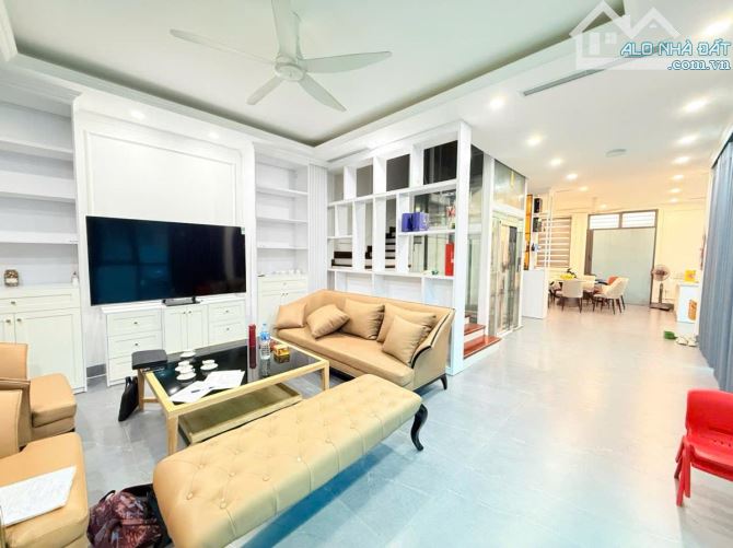 +DƯƠNG NỘI HĐ- SIÊU BIỆT THỰ SONG LẬP - 4 TẦNG THANG MÁY -3 THOÁNG SÁNG RỰC Rỡ- 195m/4T/9m - 1