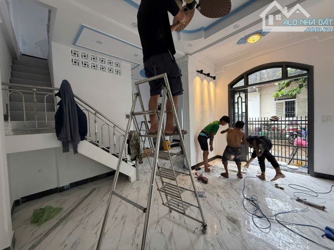 🏠 BÁN NHÀ 2 MẶT TIỀN KINH DOANH - CẠNH CHỢ – GIÁ CHỈ 2,85 TỶ - 1