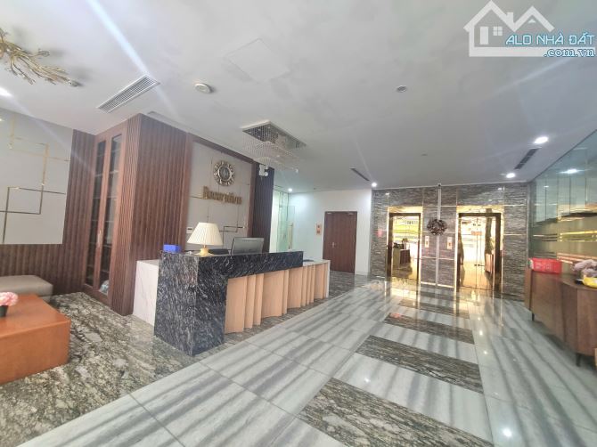 BUILDING 7 tầng 1 hầm, 2 tháng máy, mặt tiền 16m, 288m2, 125 t.ỷ tại Lạc Long Quân - 1