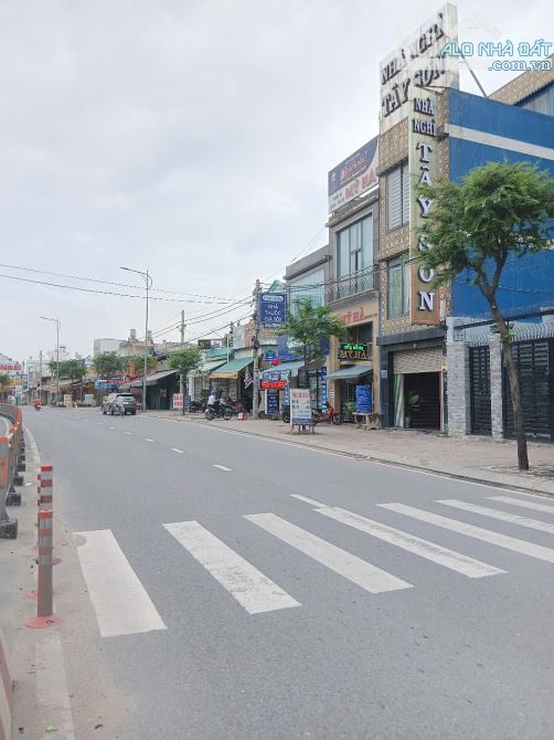 Mặt Tiền TÔ KÝ - DT: 10x33 - Vị Trí VÀNG - Ngay NGUYỄN ẢNH THỦ - Chợ BA BẦU -  Chỉ: 20 Tỷ. - 1