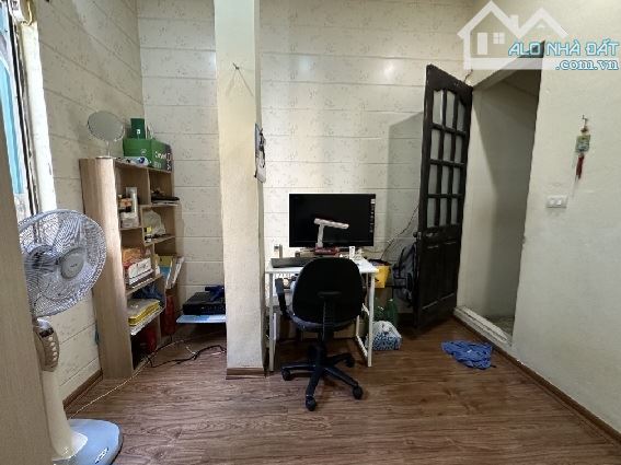 BÁN NHÀ VĂN HƯƠNG HÀNG BỘT, 4 TẦNG, DT 44M², CẦN BÁN GẤP GIẢM CHÀO 300TR - 1