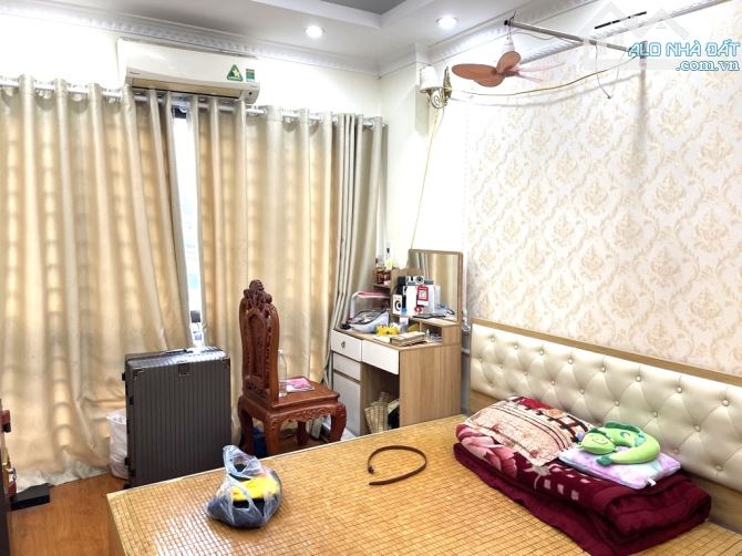BÁN NHÀ ĐƯỜNG BÁT KHỐI 41M2, 4 TẦNG, NGÕ THÔNG Ô TÔ, 6.7 TỶ. - 1