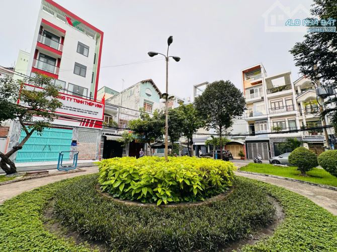 Giảm 30 Tỷ Bán, Đáng Đầu Tư Siêu Biệt Thự Hoàng Việt, 35x22m, CN 750m2, Hầm-5 Lầu, Hồ Bơi - 1