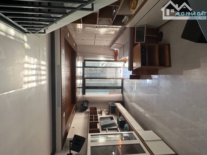 Nhà Phố 115m2 - Ngay Phú Thuận - Quận 7 - Cạnh Hẻm Xe Hơi - Nhỉnh 8 Tỷ - 1