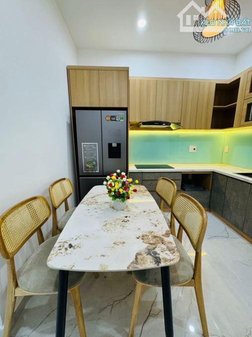 Bán nhà 1/ hẻm xe hơi đường Bùi Quang Là 70m2. 2 tầng, 3 phòng ngủ - 1