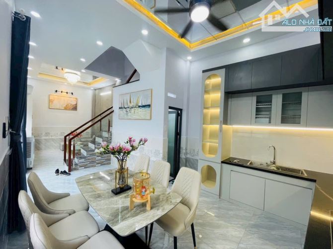 Nhà mới hoàn thiện - 4x10m - 4 tầng - vincom Nam Long - Chỉ 5,5 tỷ - 1