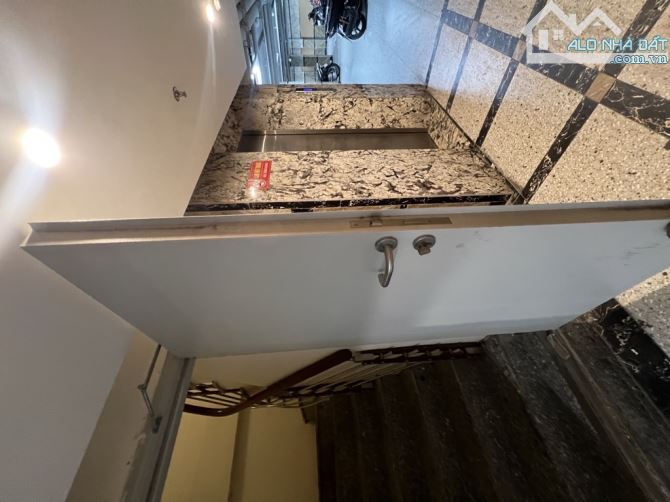 TÒA NHÀ KIM MÃ, BA ĐÌNH - 9 TẦNG THANG MÁY - 168.5M² - DÒNG TIỀN 3.6 TỶ/NĂM - GIÁ 70 TỶ - 1