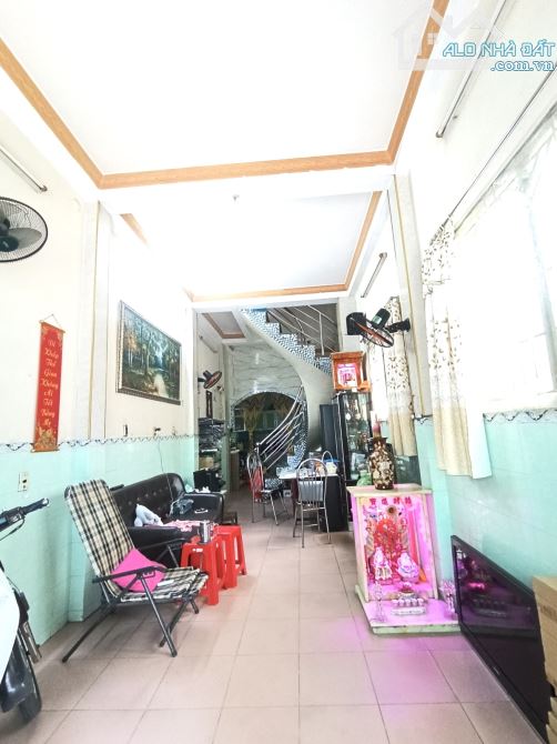 Bán nhà quận 6 - Nhà nở hậu - Hai mặt hẻm xe hơi đổ cửa - Lô góc 5,7 tỷ - 1