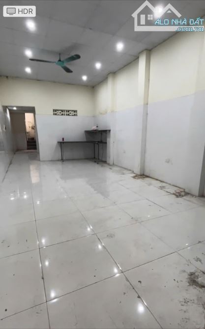 Cho thuê nhà ngõ 118 Tân Mai, 50m2 x 1.5 tầng, 2 ngủ, 6 Triệu KD online kết hợp ở lại, kho - 1