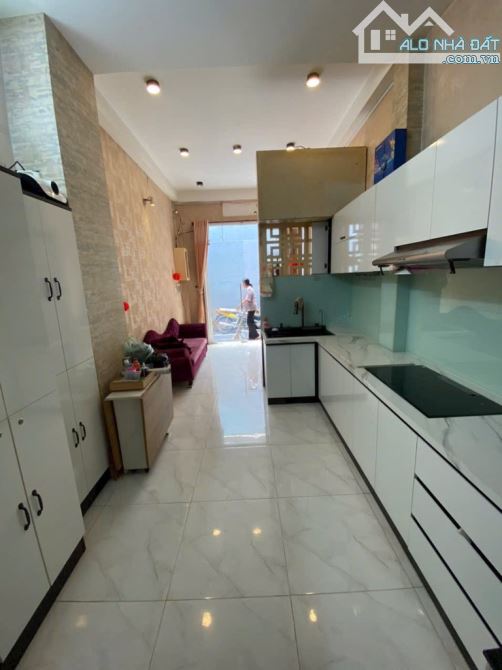 BÁN NHÀ ĐƯỜNG LÒ GỐM, QUẬN 6, NGANG KHỦNG 7,5M X 11M X 2 TẦNG, NHỈNH 5 TỶ TL - 1