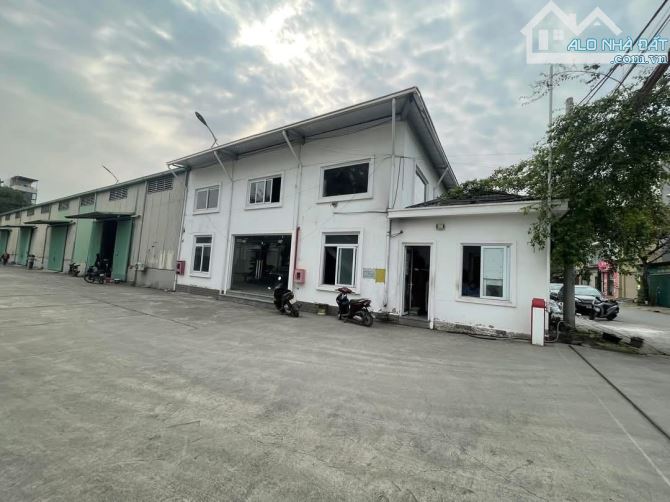 Cho thuê kho xưởng 250m2 2 tầng Sài đồng, điện 3 pha - 1