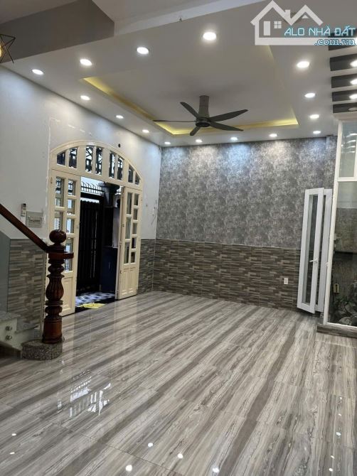 🏠🏠NHÀ 3 TẦNG - ĐOÀN VĂN BƠ Q.4 - HẺM 3M - CHỈ NHĨNH 5 ĐỒNG 💲 TL chính chủ - 1