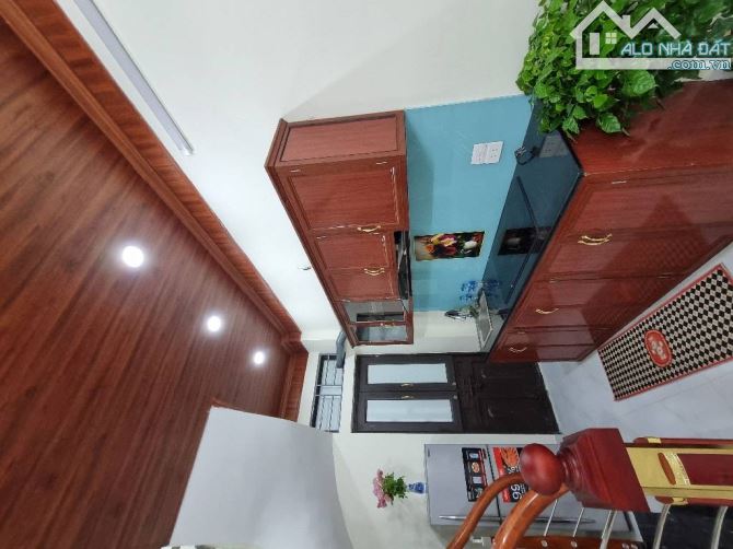 1 CĂN DUY NHẤT ĐỐNG ĐA - MỚI CỨNG 5 TẦNG 3 NGỦ KHÉP KÍN - 2 MẶT NGÕ TRƯỚC SAU NGÕ THÔNG - - 1
