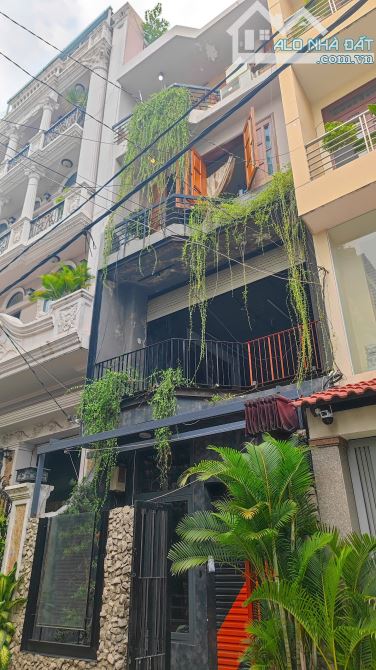 Nhà 5 tầng (4,5x18m). Vừa ở vừa kinh doanh đường Thành Thái, Q10 - 18,5 tỷ - 1