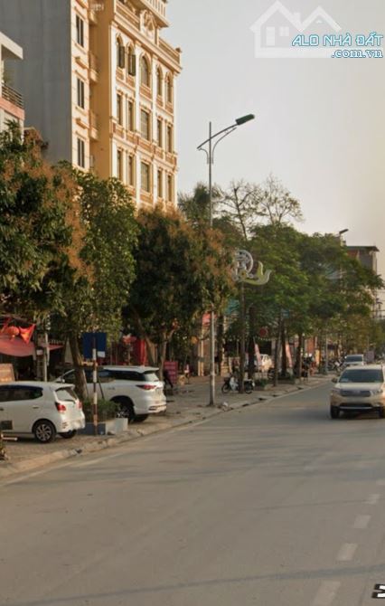 DUY NHẤT - BÁN NHANH CĂN NHÀ NGÕ THÔNG - Ô TÔ TRÁNH, VÀO NHÀ ~50M, TRUNG TÂM NGŨ HIỆP 7.8 - 1