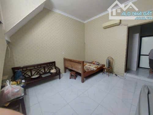 Bán nhà ngõ Thịnh Quang – Ngã Tư Sở, DT 100m x 3 tầng, giá 25 tỷ - 1