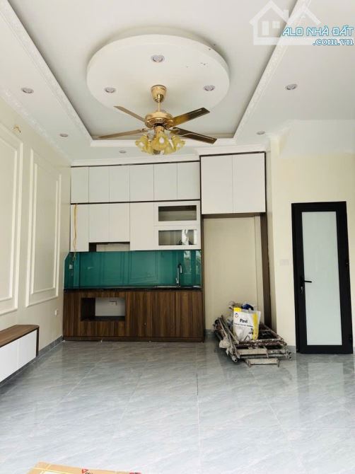 NHÀ ĐẸP LUNG LINH, GẦN Ô TÔ, TIỆN ÍCH ĐỦ ĐẦY, LAI XÁ, KIM CHUNG – 30M² x 5T – GIÁ 5,8 TỶ - 1