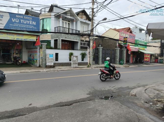 Bán đất thổ cư 2500m2, hẻm xe tải, Thạnh Xuân, Quận 12, SHR chính chủ, 110tỷ - 1