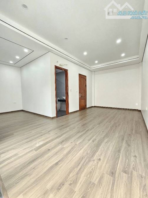 BÁN NHÀ ĐƯỜNG PHÚC LỢI50M2, 5 TẦNG MỚI ĐẸP, Ở NGAY, 6.45 TỶ. - 1