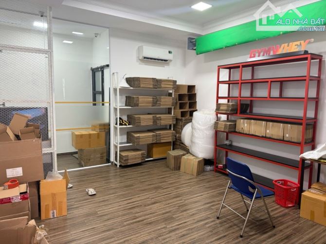 Bán nhà 7x26m mặt đường nhựa ngay Song Hành, Thị trấn Hóc Môn, hơn 6 tỷ - 1