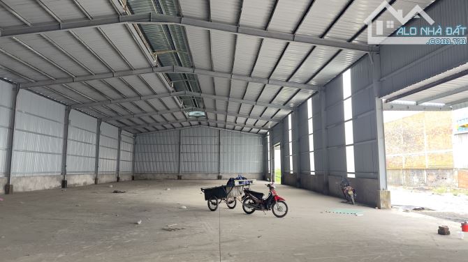 Xưởng Dĩ An 2000m Trạm Điện 750KVA Đường Container - 1