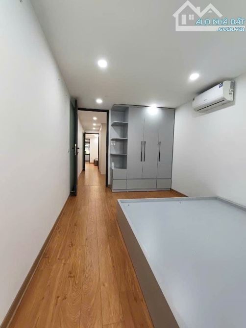 CẦN BÁN CĂN HỘ TẬP THỂ PHỐ THÀNH CÔNG - 100M2 - 1