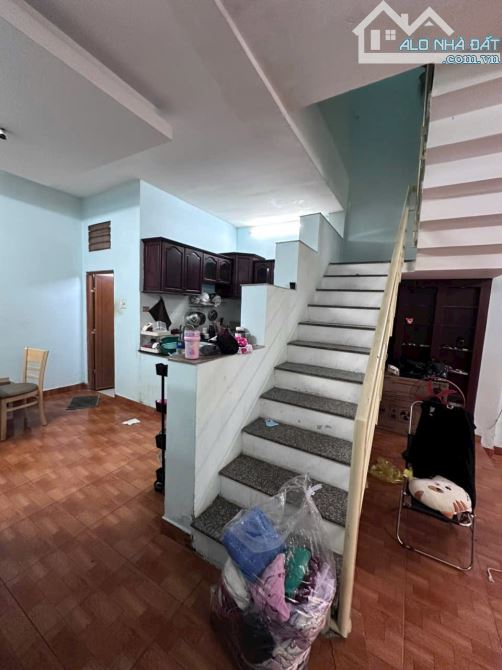 Nhà trệt lầu sát đường Hoàng Diệu 2 P.Linh Trung tiện cho thuê hoặc ở - 1