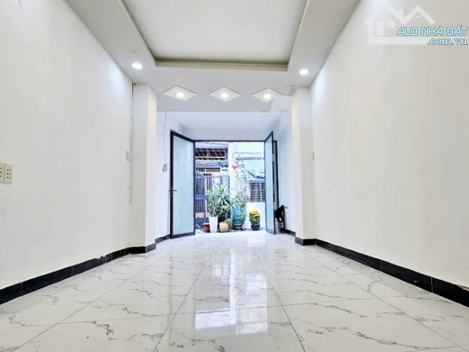 Cần thuê nhà 1 lầu 3 phòng ngủ hẻm Lê Văn Sỹ, Quận 3 - 1