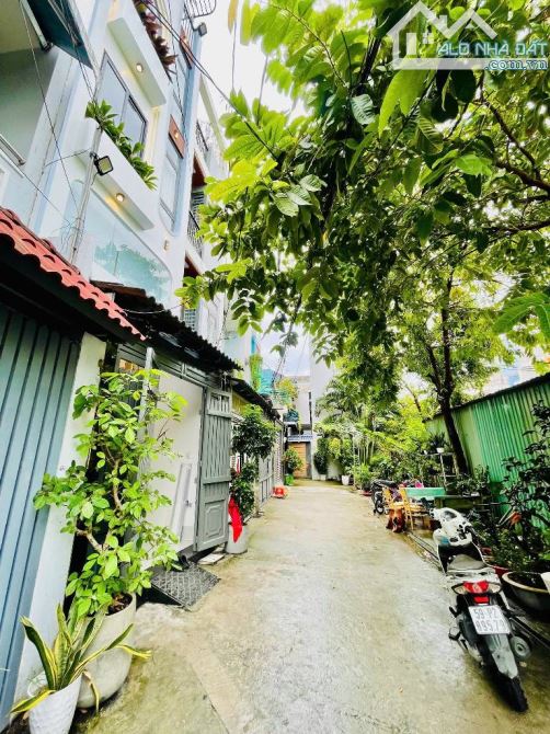 Full nội thất -  xe hơi đậu trước cửa - 4 tầng - 5tỷ 9 - 1