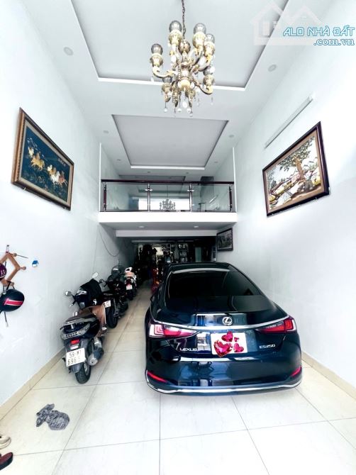 Bán Nhà Quận 11 - Mặt Tiền Kinh Doanh Đỉnh - Lạc Long Quân - 5 Tầng - 4 x 24M - Chỉ 27 Tỉ - 1