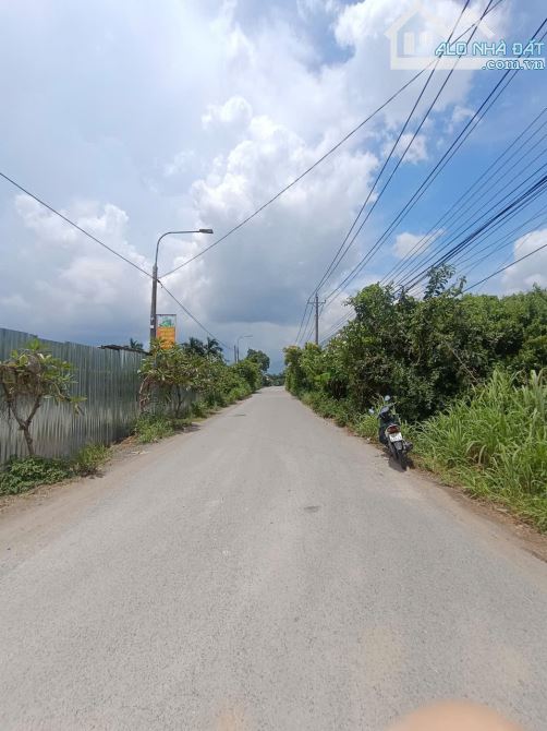ĐẤT NỀN NGAY MẶT TIỀN ĐẮC ĐỊA VEN SÔNG NGAY TRUNG TÂM - 1