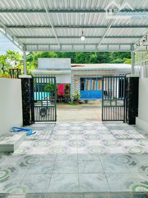 Kẹt Lắm Rồi ! Bán gấp căn nhà ở 1/ Đ . Trịnh Thị Miếng , Hóc Môn 100m2 SHR giá 1 tỉ - 1