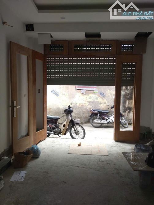 Đại từ 46m² x 6T, thang máy ô tô đỗ cửa Nhà mới thiết kế hiện đại 6 phòng ngủ rộng - 1