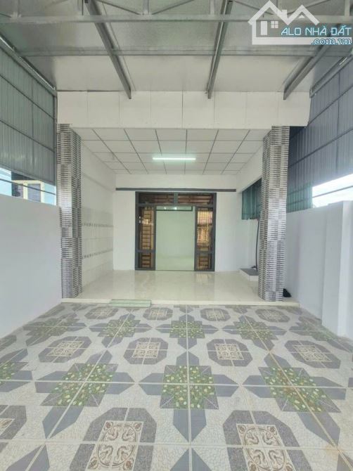 Ngộp Thở ! Cần bán gấp căn nhà ở Đ. Trần Thị Bàu , Tân An Hội 144m2 SHR giá 920tr - 1