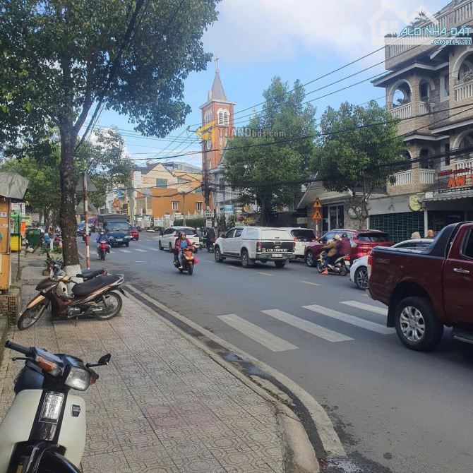 MẶT TIỀN KINH DOANH ĐẮC ĐỊA ĐƯỜNG NGUYỄN ĐÌNH CHIỂU- CÁCH HỒ CHỈ VÀI TRĂM  MÉT - 1