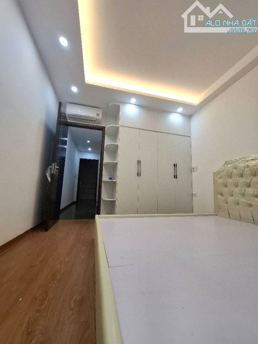 BÁN NHÀ ĐƯỜNG VIỆT HƯNG 38M2, 4 TẦNG, GẦN Ô TÔ, HÀNG XÓM VINHOMES, 6.8 TỶ - 1