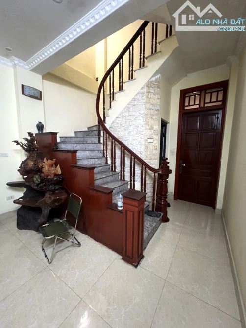 BÁN NHÀ ĐƯỜNG VIỆT HƯNG 45M2, 5 TẦNG, NGÕ THÔNG, Ô TÔ VÀO NHÀ, 9.6 TỶ - 1