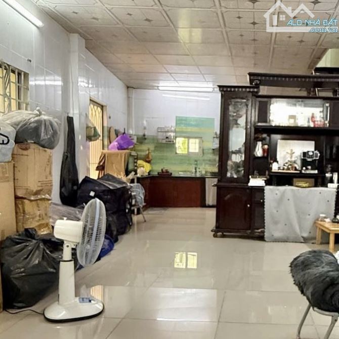 Nhà Mặt Tiền 702 Hồng Bàng4 Tầng, DT 3.5x9m, 3 PN, KQH, lô góc, - 1