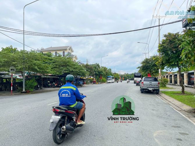 BÁN ĐẤT 10x30M, NGAY UB XÃ NHÀ BÈ, ĐƯỜNG XE HƠI, CHỈ 40TR/M2, SỔ RIÊNG - 1
