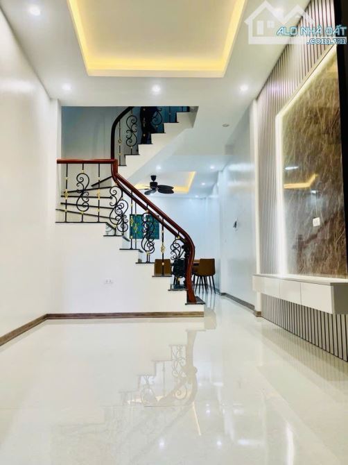 Ô TÔ ĐỖ CỬA- BÙI XƯƠNG TRẠCH - THANH XUÂN - 45m - GẦN HỒ THOÁNG MÁT - NGÕ THÔNG - 1